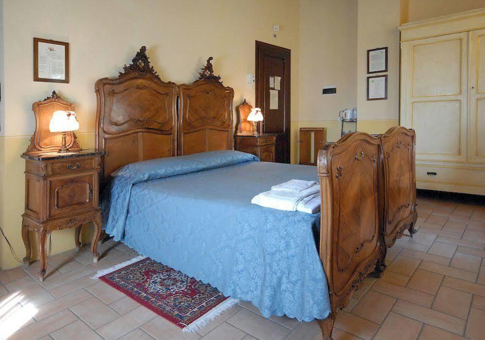 Agriturismo Le Due Torri Torre Quadrano Spello Exteriör bild